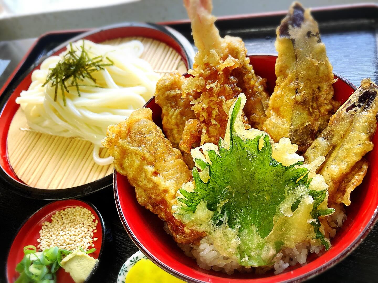 天丼とざるうどんのセット